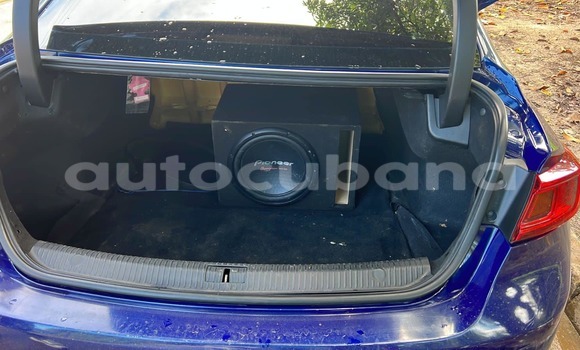 Comprar Usados Carro Renault Talisman Azul en Antilla en Holguin Comprar Usados Carro Renault Talisman Azul en Antilla en Holguin