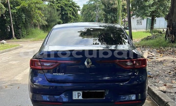 Comprar Usados Carro Renault Talisman Azul en Antilla en Holguin Comprar Usados Carro Renault Talisman Azul en Antilla en Holguin