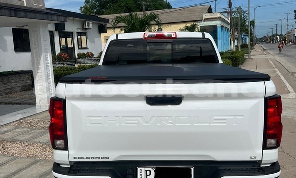 Comprar Usados Carro Chevrolet Colorado Blanco en Baguanos en Holguin Comprar Usados Carro Chevrolet Colorado Blanco en Baguanos en Holguin
