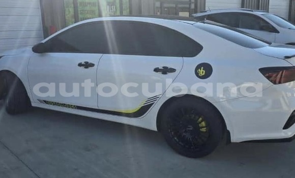 Comprar Usados Carro Kia Forte Blanco en Banes en Holguin Comprar Usados Carro Kia Forte Blanco en Banes en Holguin
