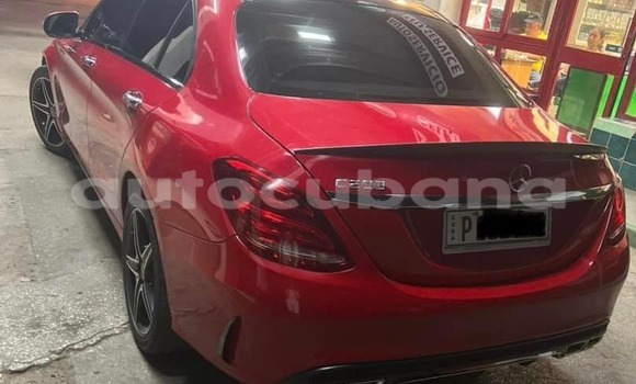 Comprar Usados Carro Mercedes‒Benz C–Class Rojo en Antilla en Holguin Comprar Usados Carro Mercedes‒Benz C–Class Rojo en Antilla en Holguin