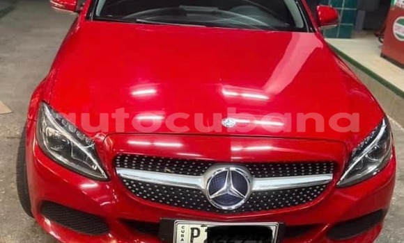 Comprar Usados Carro Mercedes‒Benz C–Class Rojo en Antilla en Holguin Comprar Usados Carro Mercedes‒Benz C–Class Rojo en Antilla en Holguin