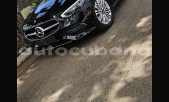 Comprar Usados Carro Mercedes-Benz C200 Negro en Havana en Habana Comprar Usados Carro Mercedes-Benz C200 Negro en Havana en Habana