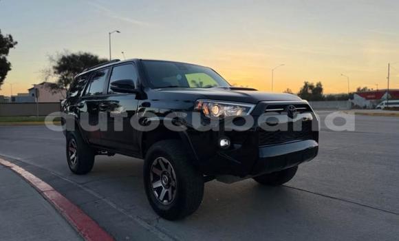 Buy Used Toyota 4Runner Black Car in Havana in Habana