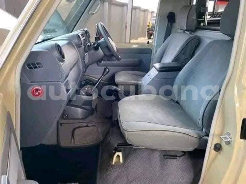 Big with watermark toyota land cruiser holguin sagua de tanamo 3331