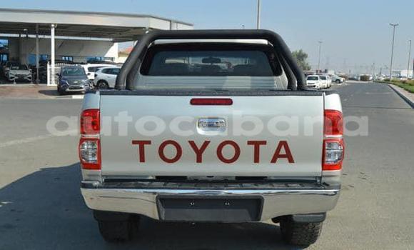 Comprar Usados Carro Toyota Hilux Plata en Cienfuegos en Cienfuegos Comprar Usados Carro Toyota Hilux Plata en Cienfuegos en Cienfuegos
