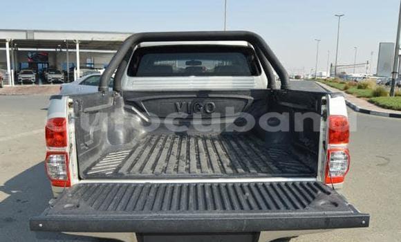 Comprar Usados Carro Toyota Hilux Plata en Cienfuegos en Cienfuegos Comprar Usados Carro Toyota Hilux Plata en Cienfuegos en Cienfuegos
