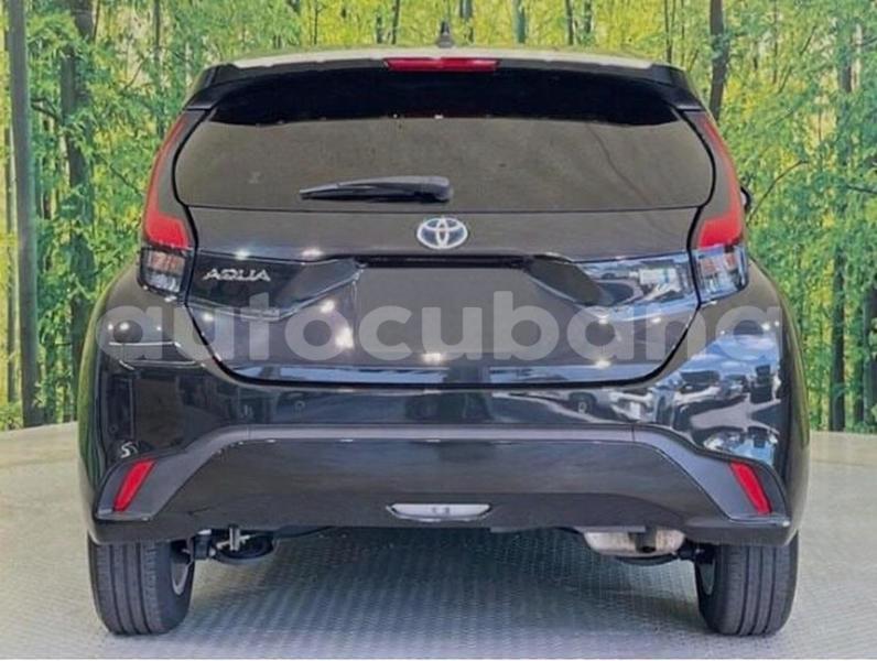 Big with watermark toyota aqua habana havana 3338