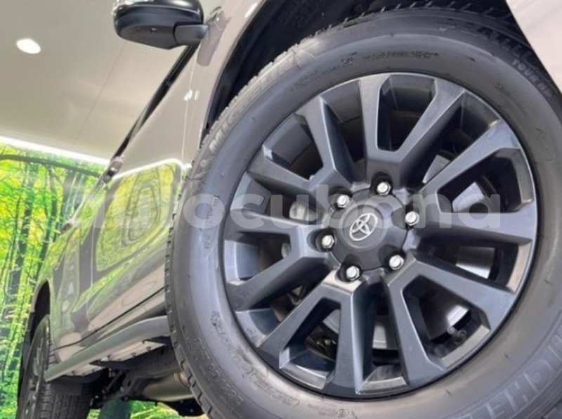 Big with watermark toyota land cruiser prado habana havana 3339