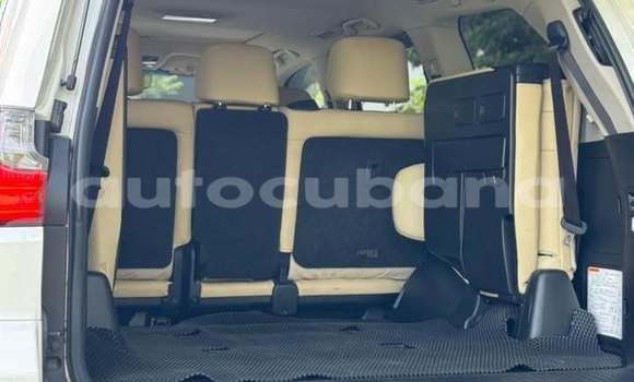 Comprar Usados Carro Lexus LX 570 Blanco en Havana en Habana Comprar Usados Carro Lexus LX 570 Blanco en Havana en Habana