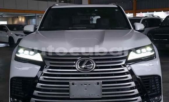 Comprar Usados Carro Lexus LX Blanco en Havana en Habana Comprar Usados Carro Lexus LX Blanco en Havana en Habana