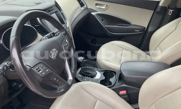 Comprar Usados Carro AM General HMMWV (Humvee) Blanco en Havana en Habana Comprar Usados Carro AM General HMMWV (Humvee) Blanco en Havana en Habana