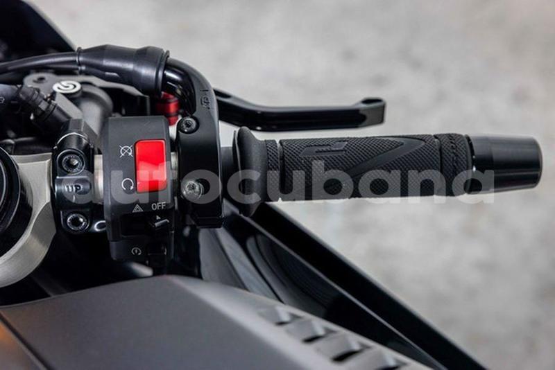 Big with watermark yamaha yzf habana havana 3349