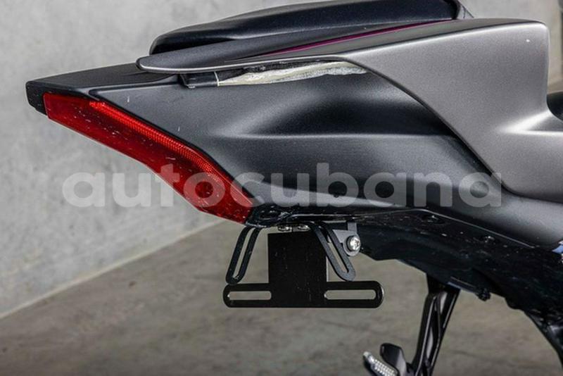 Big with watermark yamaha yzf habana havana 3349