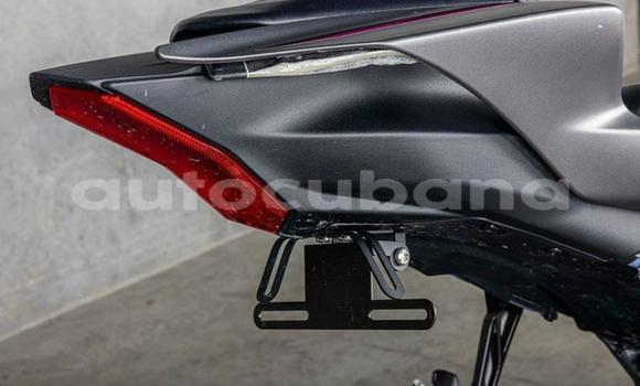 Comprar Usados Moto Yamaha YZF Negro en Havana en Habana Comprar Usados Moto Yamaha YZF Negro en Havana en Habana