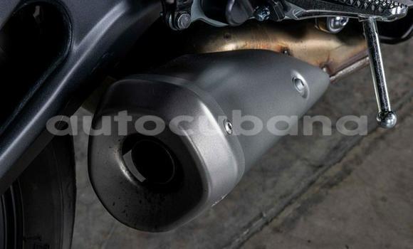 Comprar Usados Moto Yamaha YZF Negro en Havana en Habana Comprar Usados Moto Yamaha YZF Negro en Havana en Habana