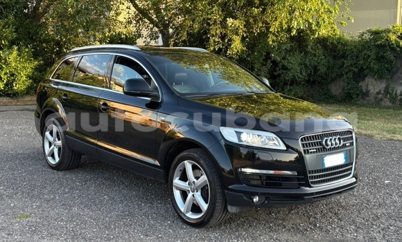 Comprar Usados Carro Audi Q7 Negro en Baguanos en Holguin