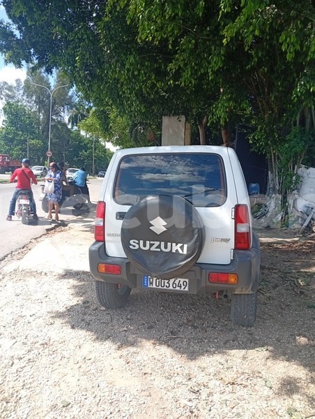Big with watermark suzuki samurai habana havana 3361