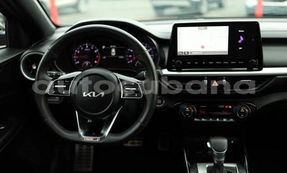 Comprar Nuevo Carro Kia Forte Plata en Santa Cruz del Sur en Camaguey Comprar Nuevo Carro Kia Forte Plata en Santa Cruz del Sur en Camaguey