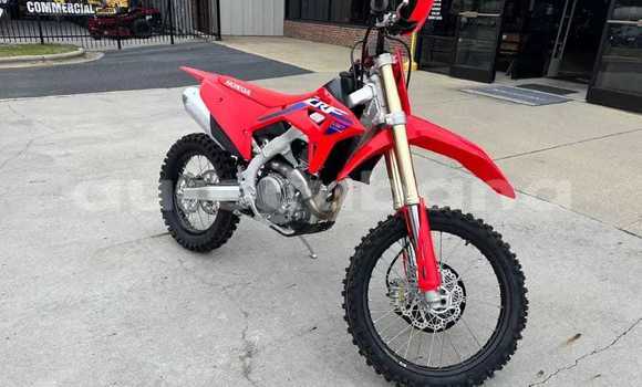 Comprar Usados Moto Geely JL150T-5 Rojo en Baracoa en Guantanamo Comprar Usados Moto Geely JL150T-5 Rojo en Baracoa en Guantanamo