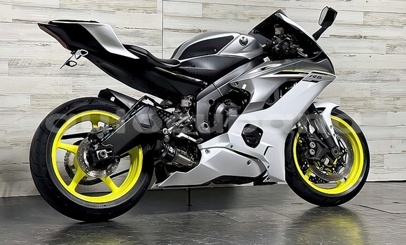 Comprar Usados Moto Yamaha RS Blanco en Aguada de Pasajeros en Matanzas Comprar Usados Moto Yamaha RS Blanco en Aguada de Pasajeros en Matanzas