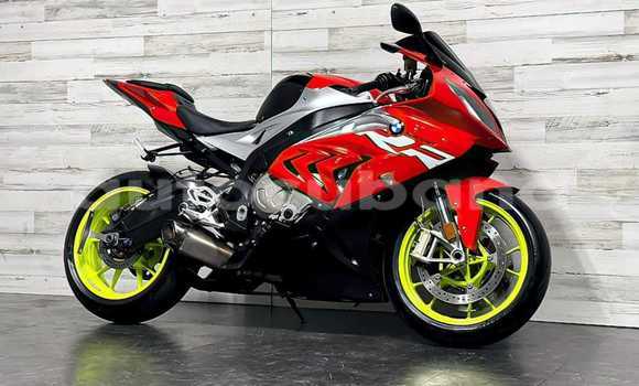 Comprar Usados Moto BMW S 1000 Rojo en Baguanos en Holguin