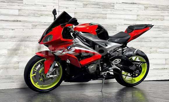 Comprar Usados Moto BMW S 1000 Rojo en Baguanos en Holguin Comprar Usados Moto BMW S 1000 Rojo en Baguanos en Holguin