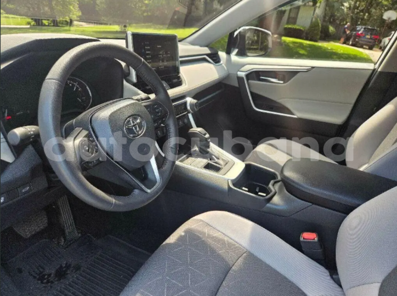 Big with watermark toyota rav4 holguin antilla 3415
