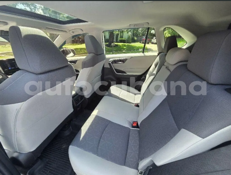 Big with watermark toyota rav4 holguin antilla 3415