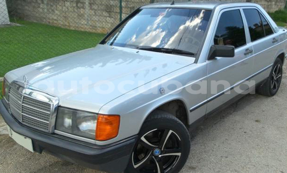 Buy Used Mercedes-Benz 190 Other Car in Agramonte in Matanzas