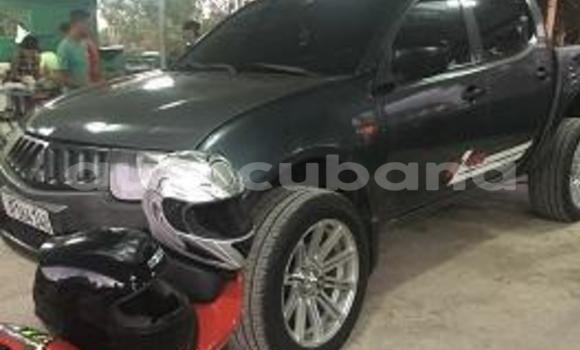 Buy Used Mitsubishi L200 Other Car in Holguin in Holguin