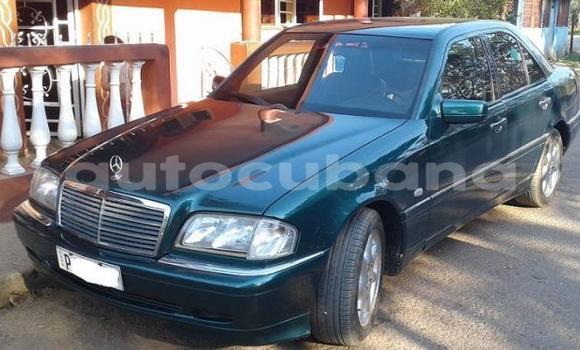 Buy Used Mercedes-Benz C250 Other Car in Cumanayagua in Cienfuegos