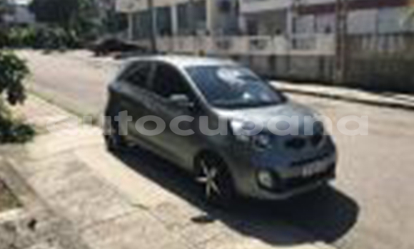 Medium with watermark post id 9052 3clxx