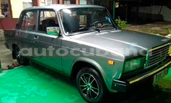 GEELY CK Collarin de Cloche