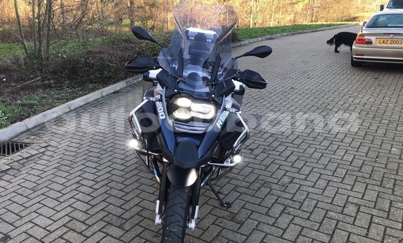 Comprar Usados Moto BMW R1200GS Adventure Beige en Antilla en Holguin Comprar Usados Moto BMW R1200GS Adventure Beige en Antilla en Holguin