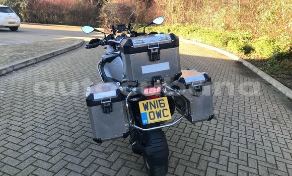 Comprar Usados Moto BMW R1200GS Adventure Beige en Antilla en Holguin Comprar Usados Moto BMW R1200GS Adventure Beige en Antilla en Holguin