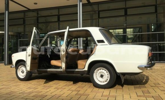 Buy Used Lada 1200 White Car in Havana in Habana Buy Used Lada 1200 White Car in Havana in Habana