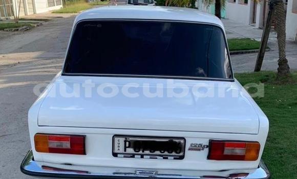 Medium with watermark fiat 125 habana havana 2481