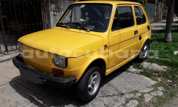 Medium with watermark fiat 126 habana havana 2488