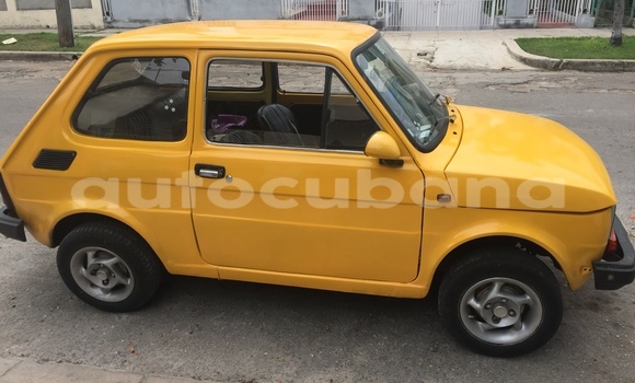 Medium with watermark fiat 126 habana havana 2489