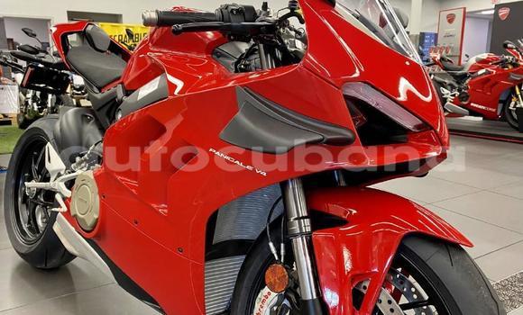 Comprar Usados Moto Ducati Panigale Rojo en Florida en Camaguey Comprar Usados Moto Ducati Panigale Rojo en Florida en Camaguey