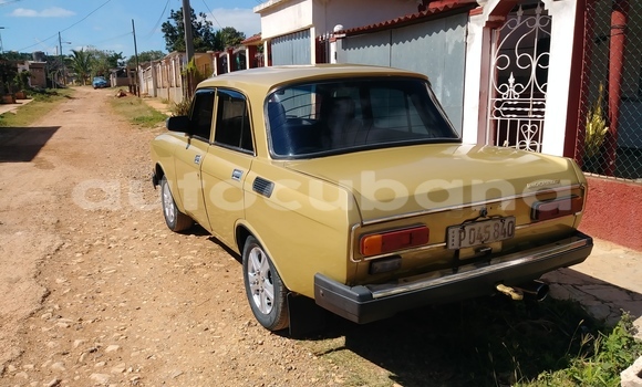 Comprar Usados Carro Moskvitch 2140 Marrón en Havana en Habana Comprar Usados Carro Moskvitch 2140 Marrón en Havana en Habana