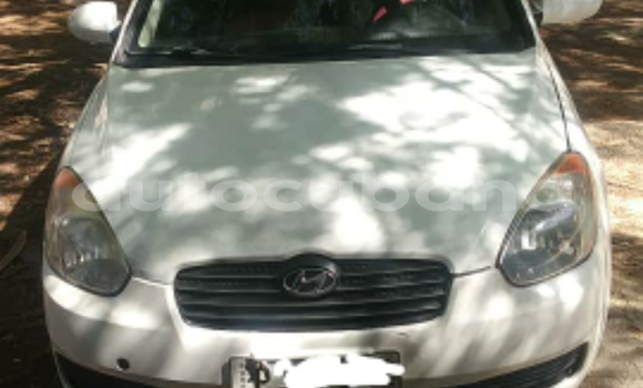 Medium with watermark hyundai accent habana havana 2551