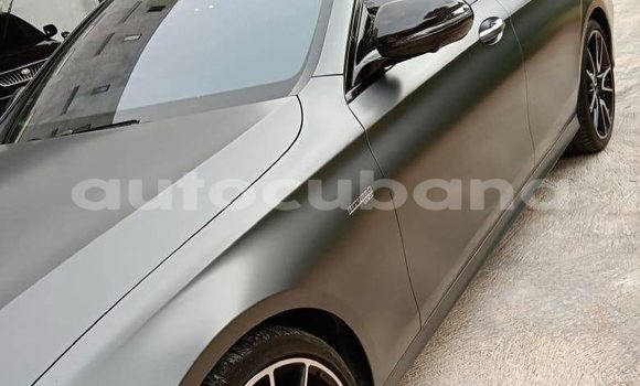 Comprar Nuevo Carro Mercedes-Benz 280 Marrón en Havana en Habana Comprar Nuevo Carro Mercedes-Benz 280 Marrón en Havana en Habana