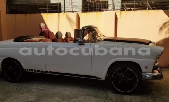 Comprar Usados Carro Ford Crown Victoria Blanco en Havana en Habana Comprar Usados Carro Ford Crown Victoria Blanco en Havana en Habana