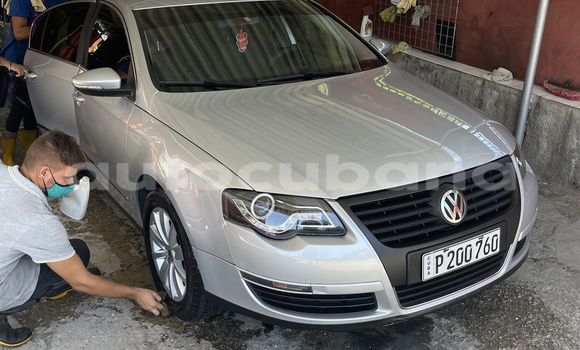 Comprar Usados Carro Volkswagen Passat Plata en Havana en Habana Comprar Usados Carro Volkswagen Passat Plata en Havana en Habana