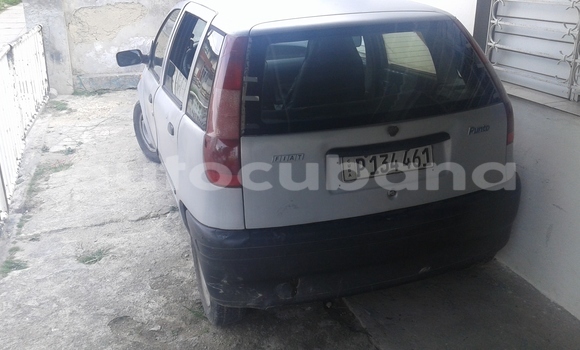 Comprar Usados Carro Fiat Punto Plata en Havana en Habana Comprar Usados Carro Fiat Punto Plata en Havana en Habana