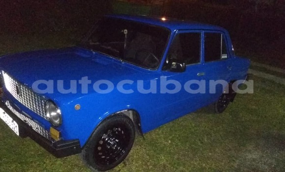 Comprar Usados Carro Lada 1980-1989 Azul en Aguacate en Matanzas Comprar Usados Carro Lada 1980-1989 Azul en Aguacate en Matanzas