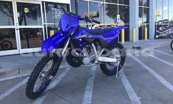 Comprar Nuevo Moto Yamaha YZ450F Azul en Campechuela en Granma Comprar Nuevo Moto Yamaha YZ450F Azul en Campechuela en Granma