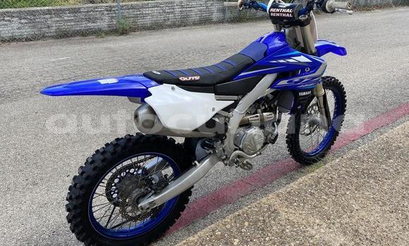 Buy Used Yamaha YZ450F Blue Bike in Union de Reyes in Matanzas